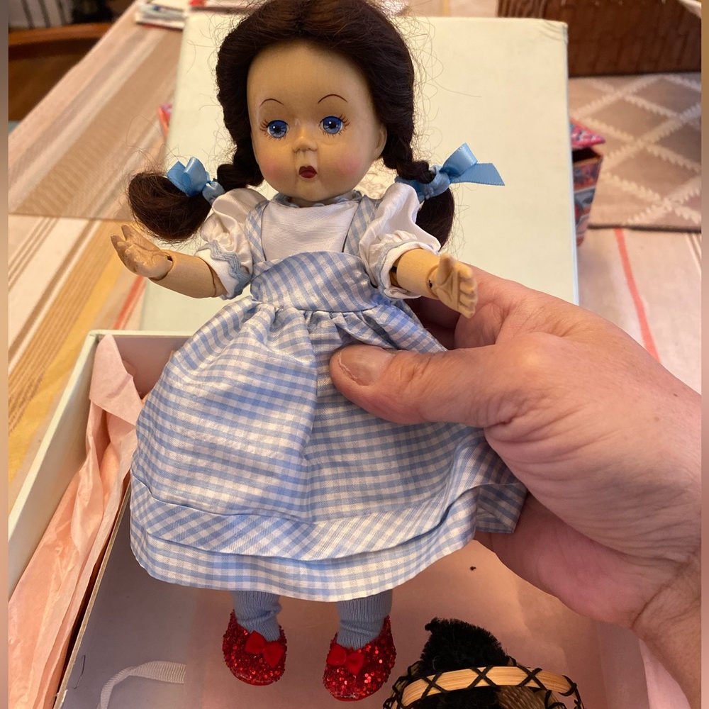 Dorothy & Toto Madame Alexander Figures in box